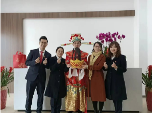 優(yōu)服務(wù)，促發(fā)展，廣州輕工集團(tuán)新仕誠公司深入各園區(qū)企業(yè)開展新春走訪活動